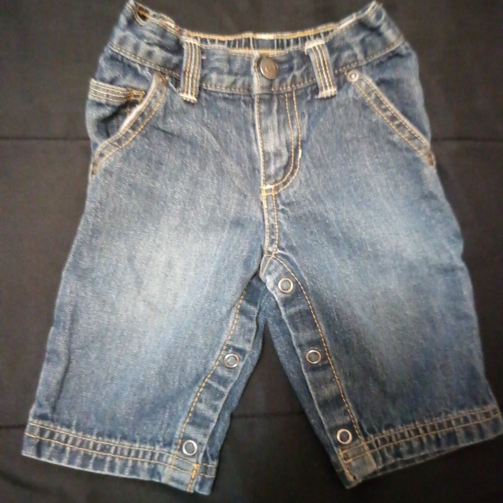 Pop Buttoned Leg Jeans